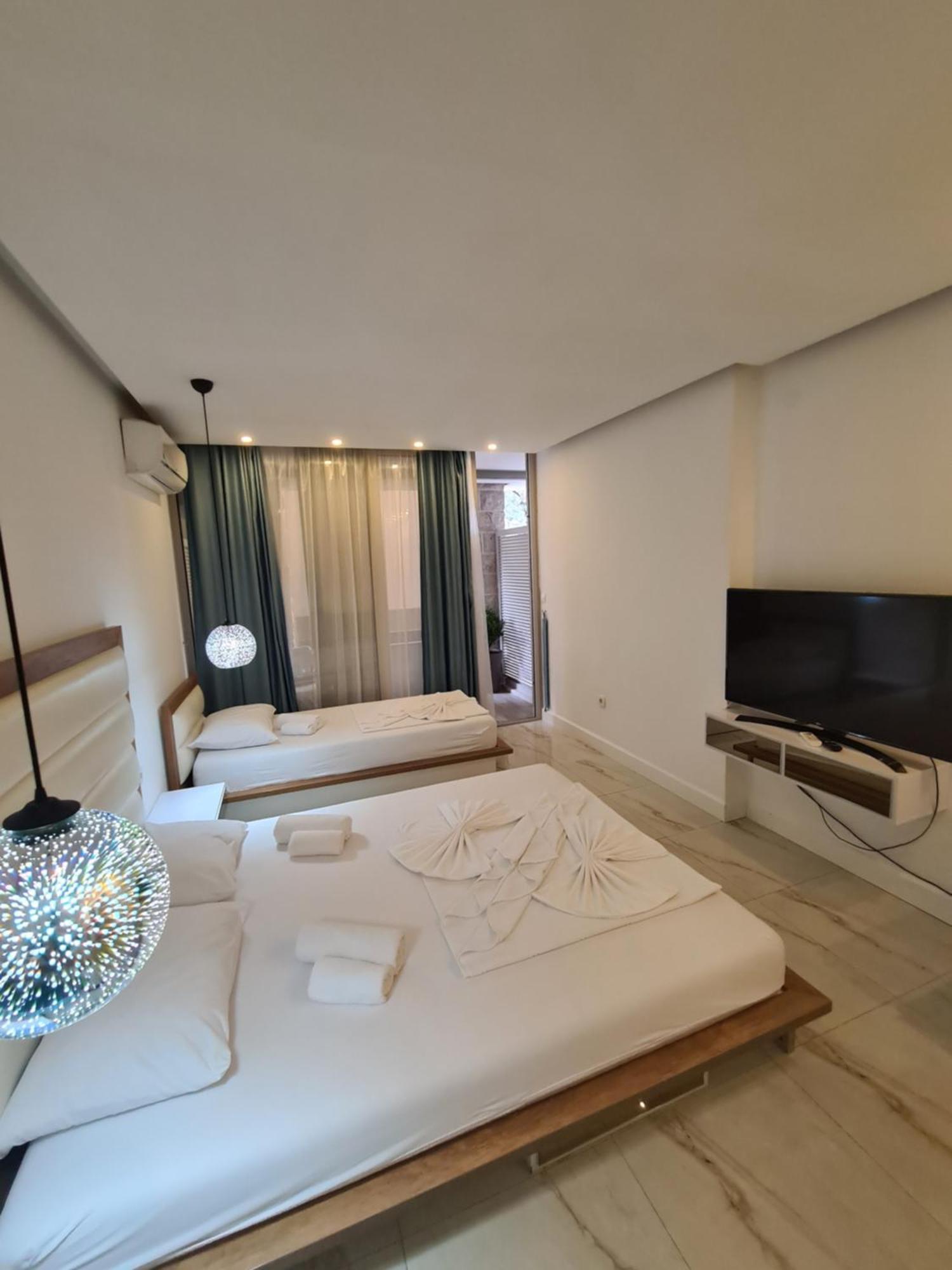 Aura Time Apartments Rafailovici Exterior photo